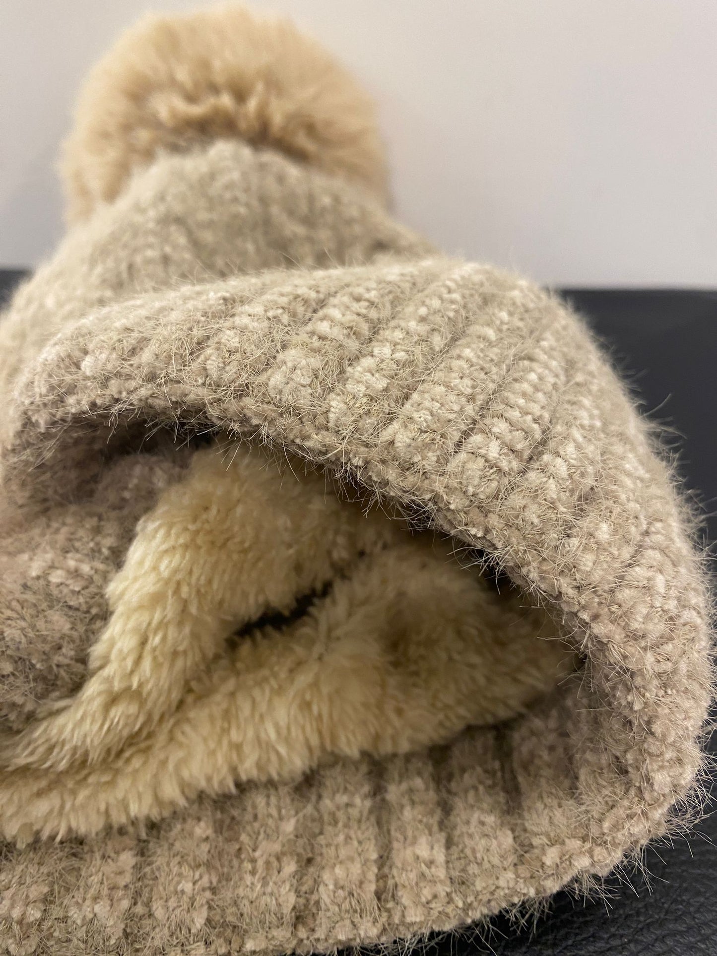 Cappellino imbottito da donna