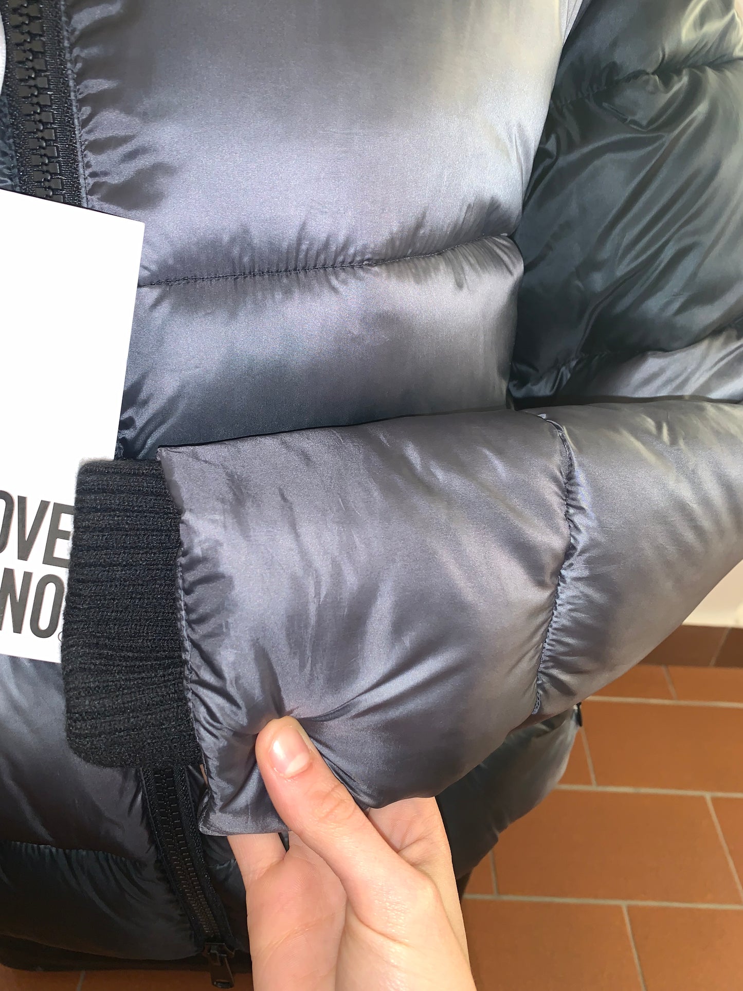 Giubbetto Love Moschino colore sfumato