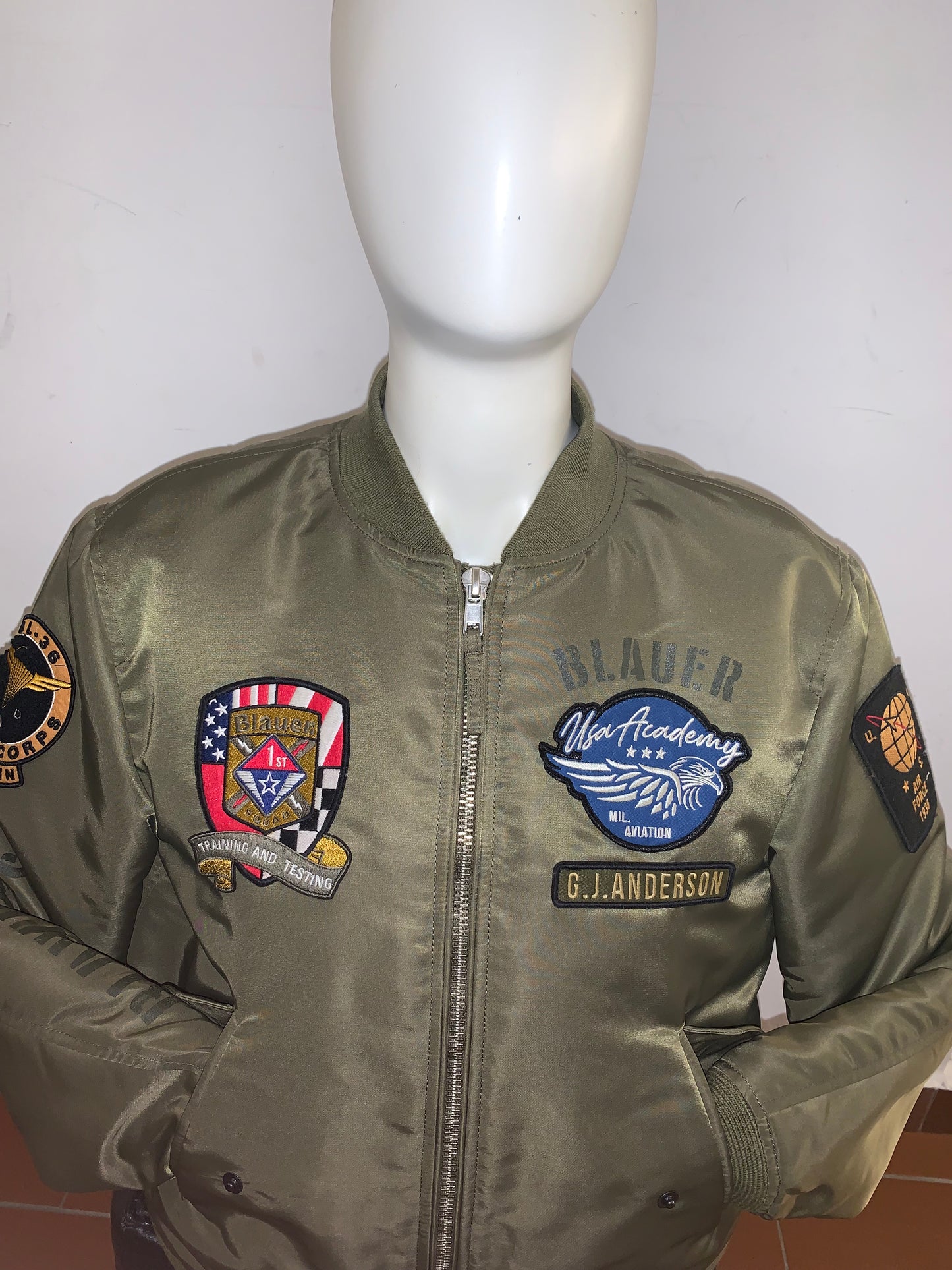 Bomber Blauer limited edition linea Academy