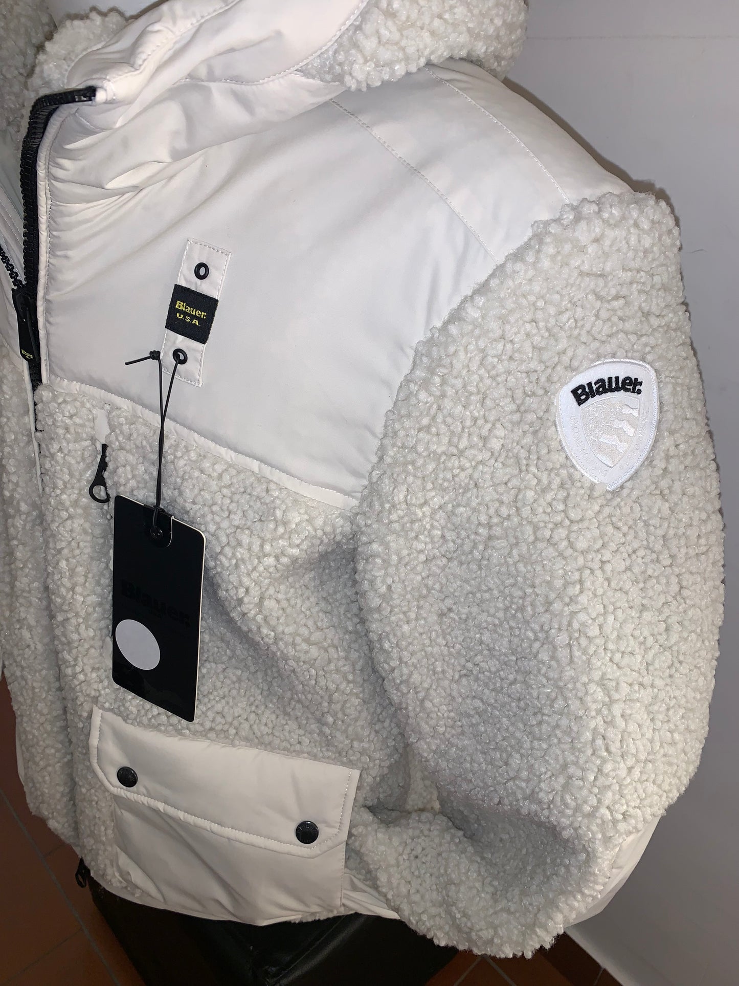Giubbetto Blauer multi tasche in eco pelliccia