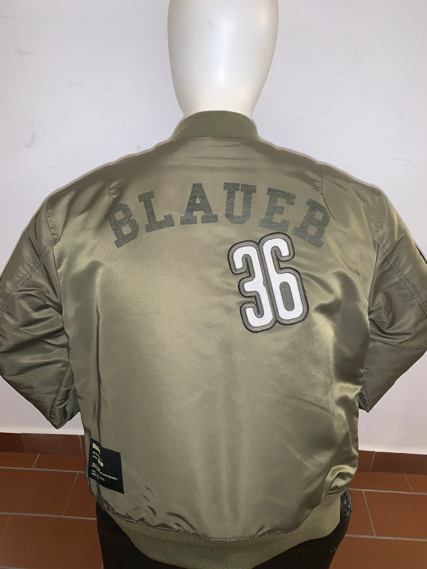 Bomber Blauer limited edition linea Academy