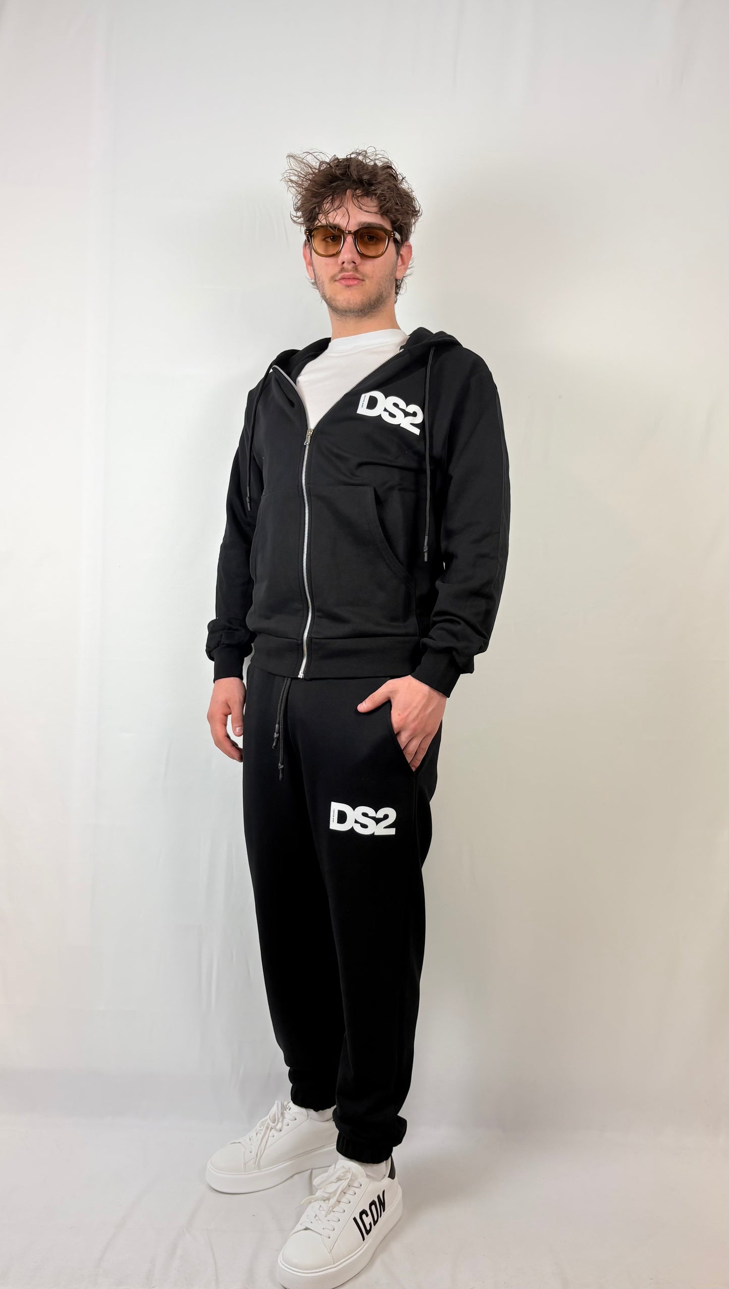 Felpa con zip DS2