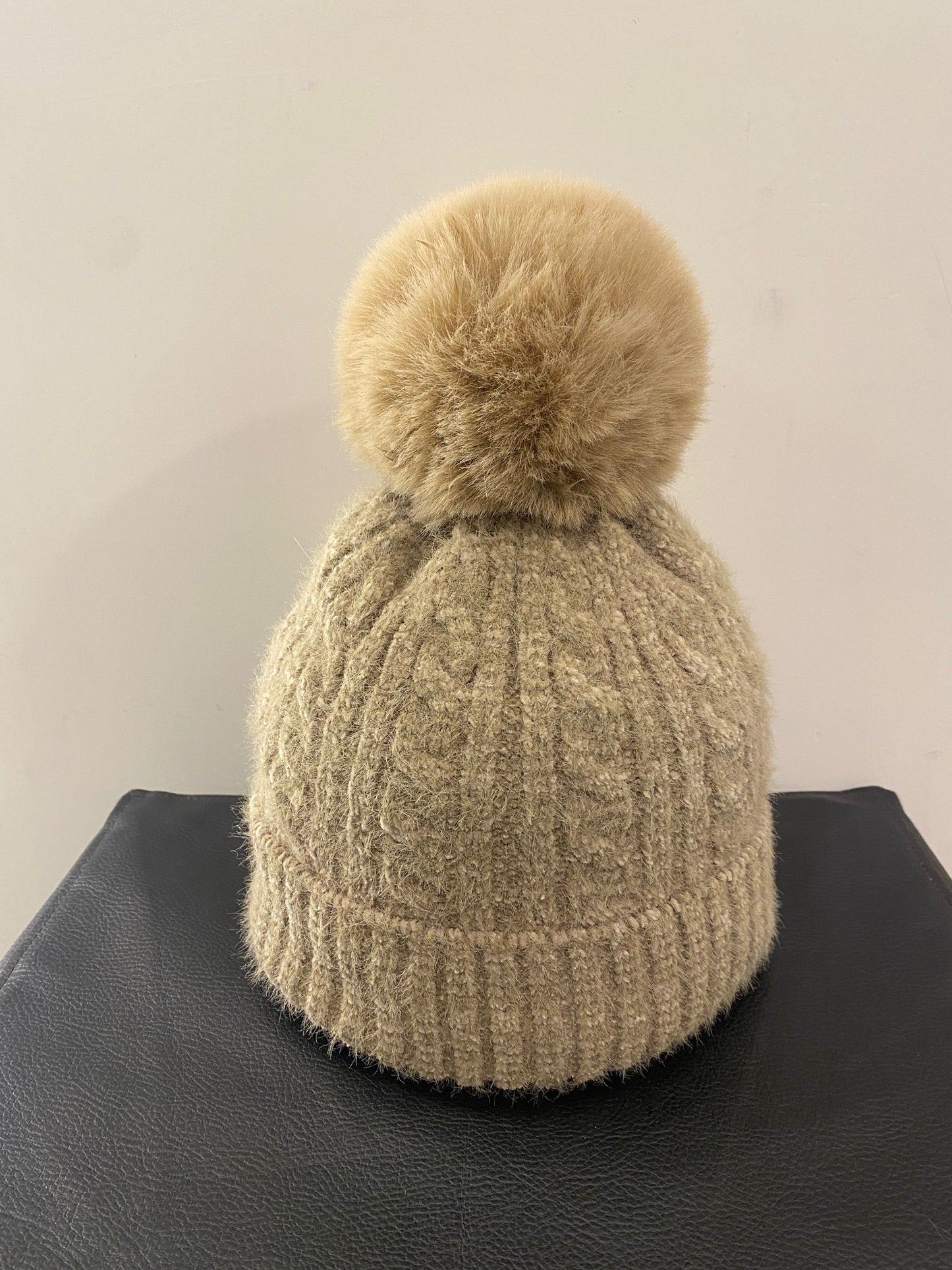 Cappellino imbottito da donna