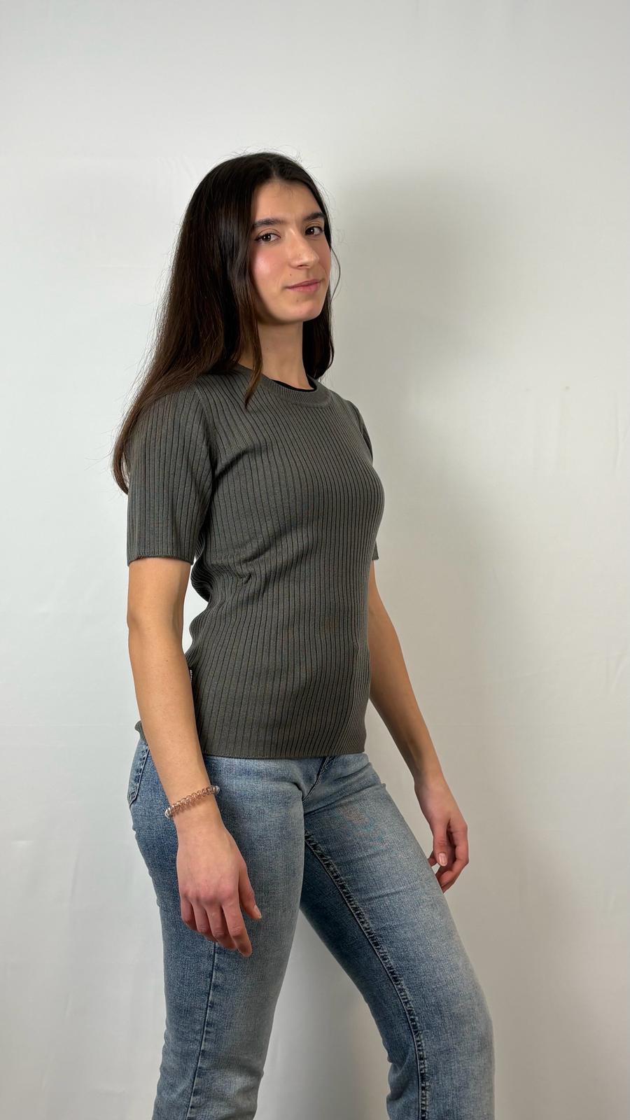 Maglia girocollo a costine Sharon Blauer