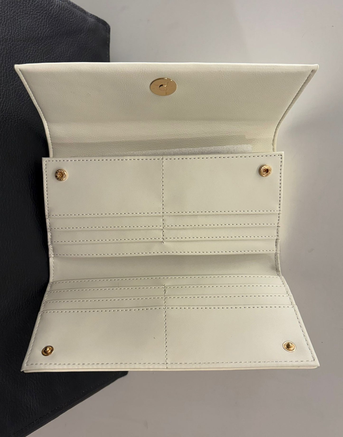 Portafoglio in ecopelle con logo scudo fenny Blauer