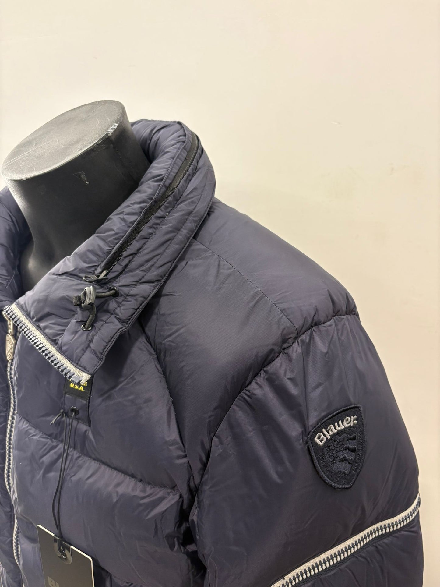 Piumino con cappuccio nascosto Wise