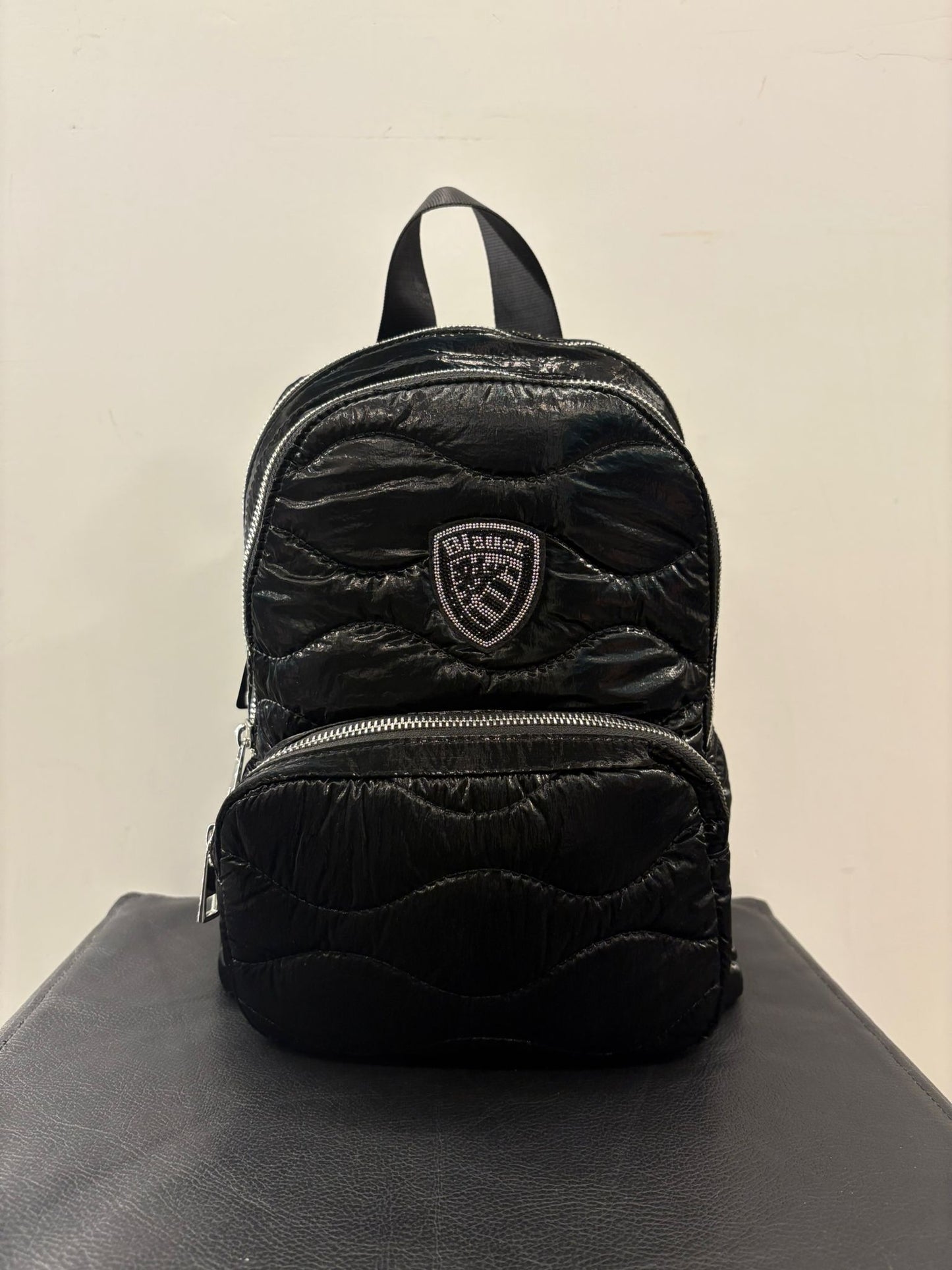 Zaino nero piumino ad onde con strass Wave Blauer