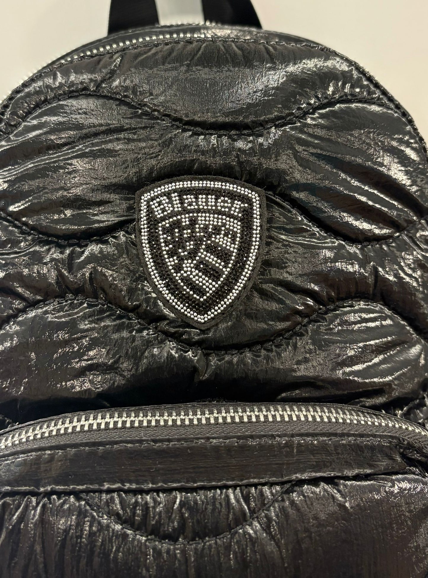 Zaino nero piumino ad onde con strass Wave Blauer