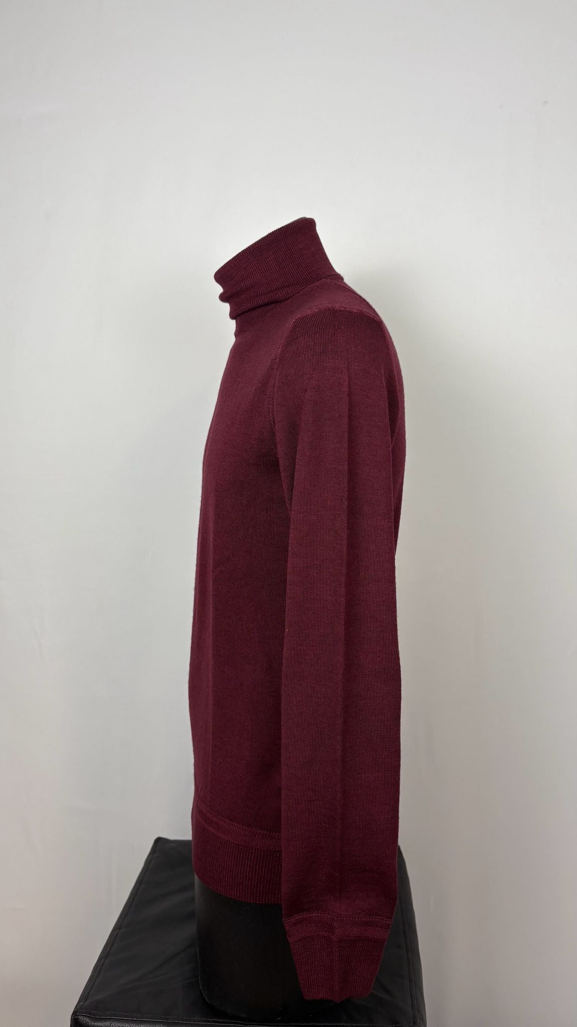 Dolcevita burgundy Senses
