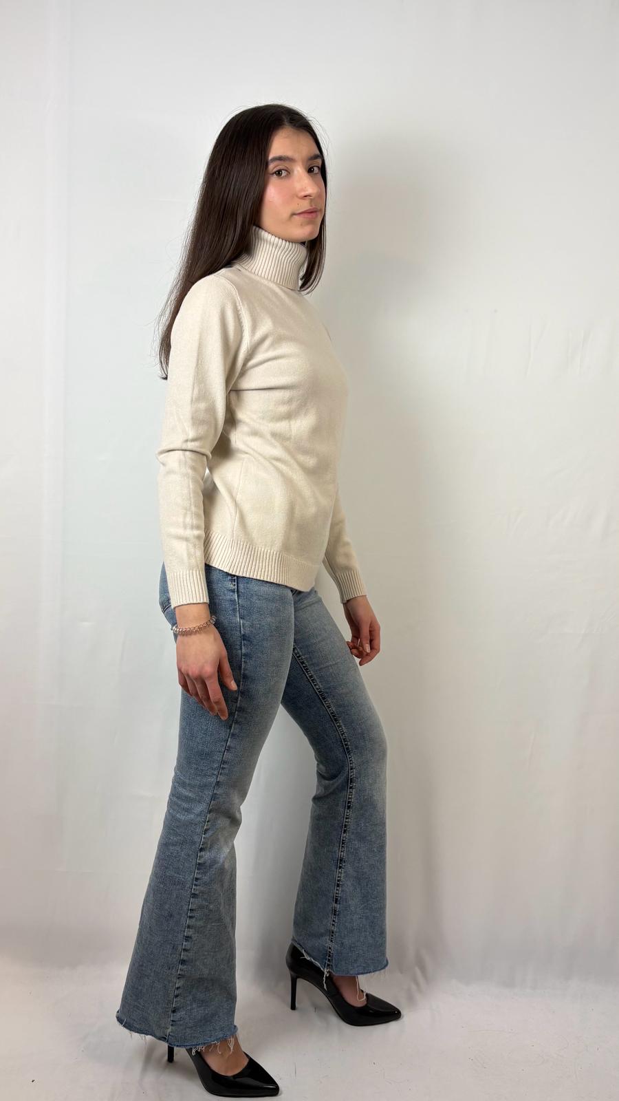 Maglia collo alto in viscosa Karma