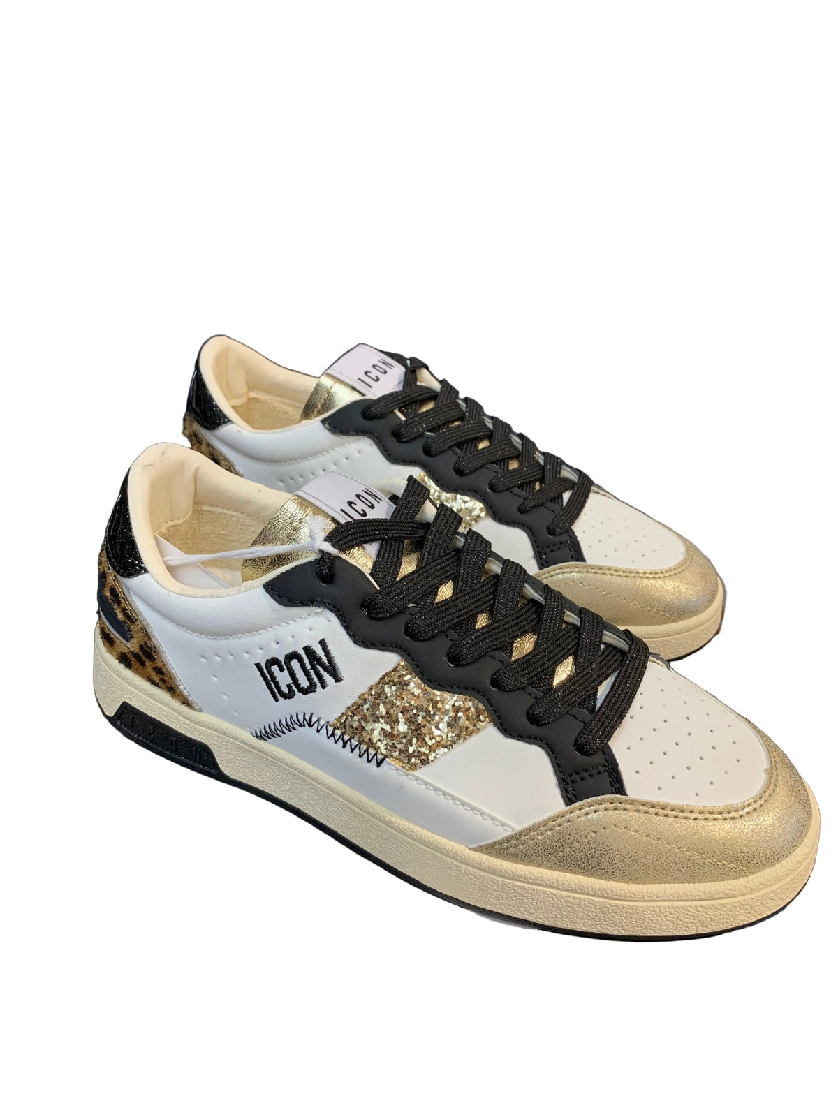 Sneakers Icon