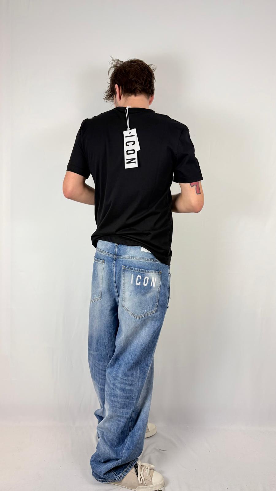 T-shirt logo "X" Icon