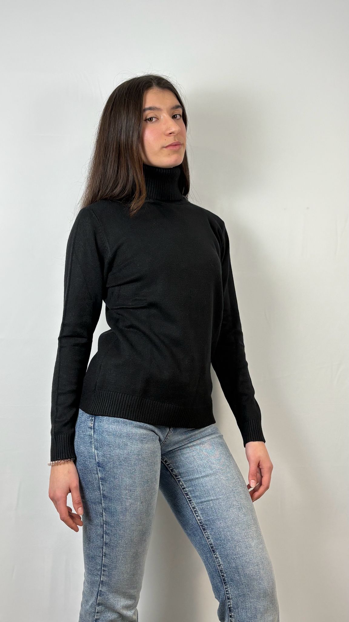 Maglia collo alto in viscosa Karma