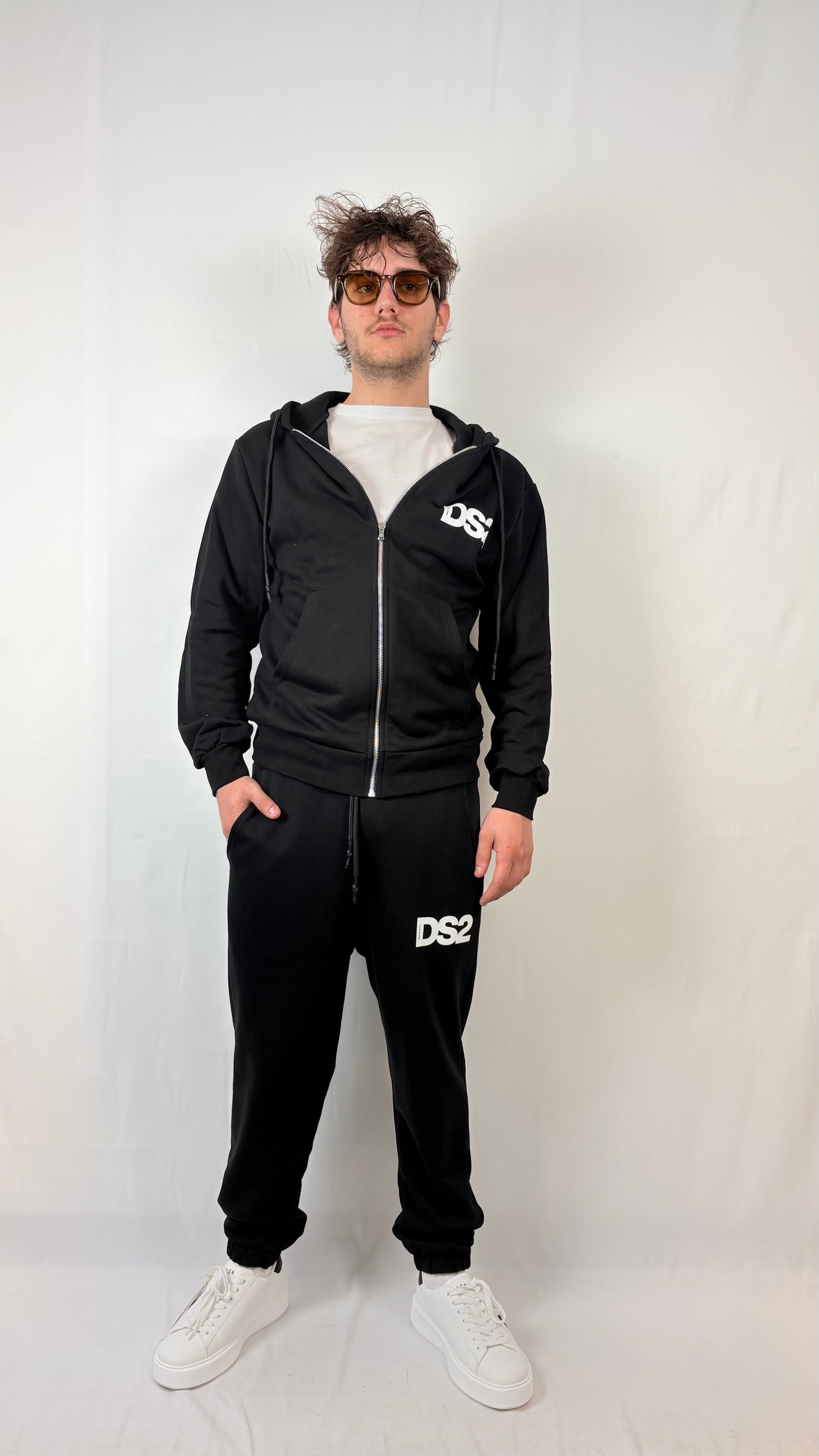 Felpa con zip DS2