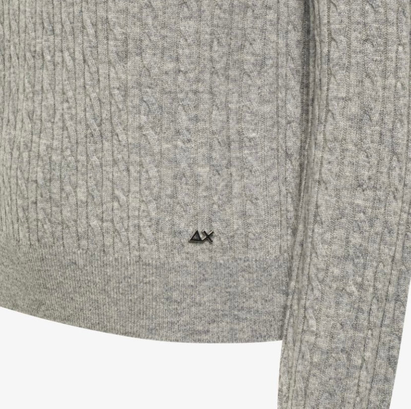Maglia in lana a trecce con scollo a V Sun68
