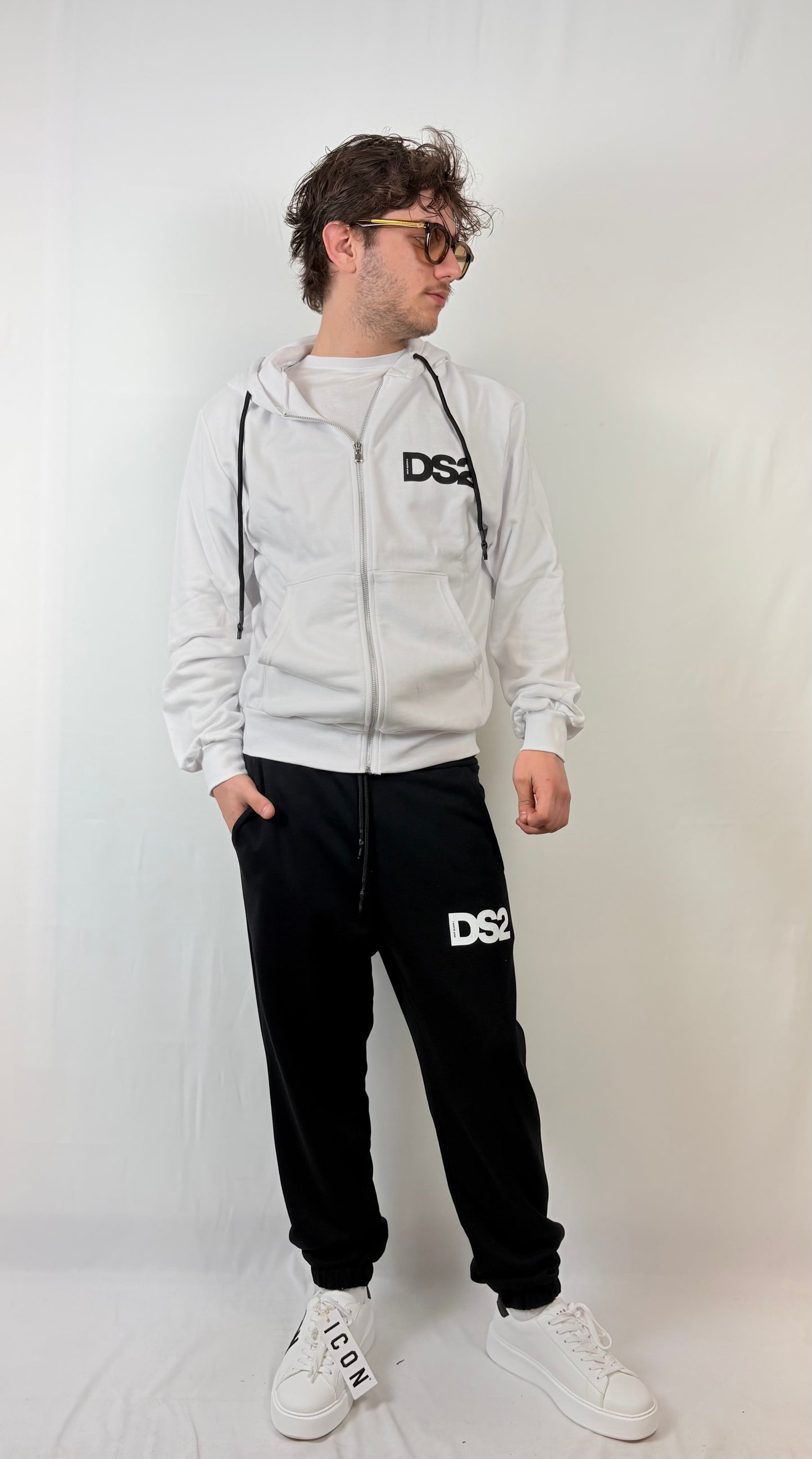 Felpa con zip DS2