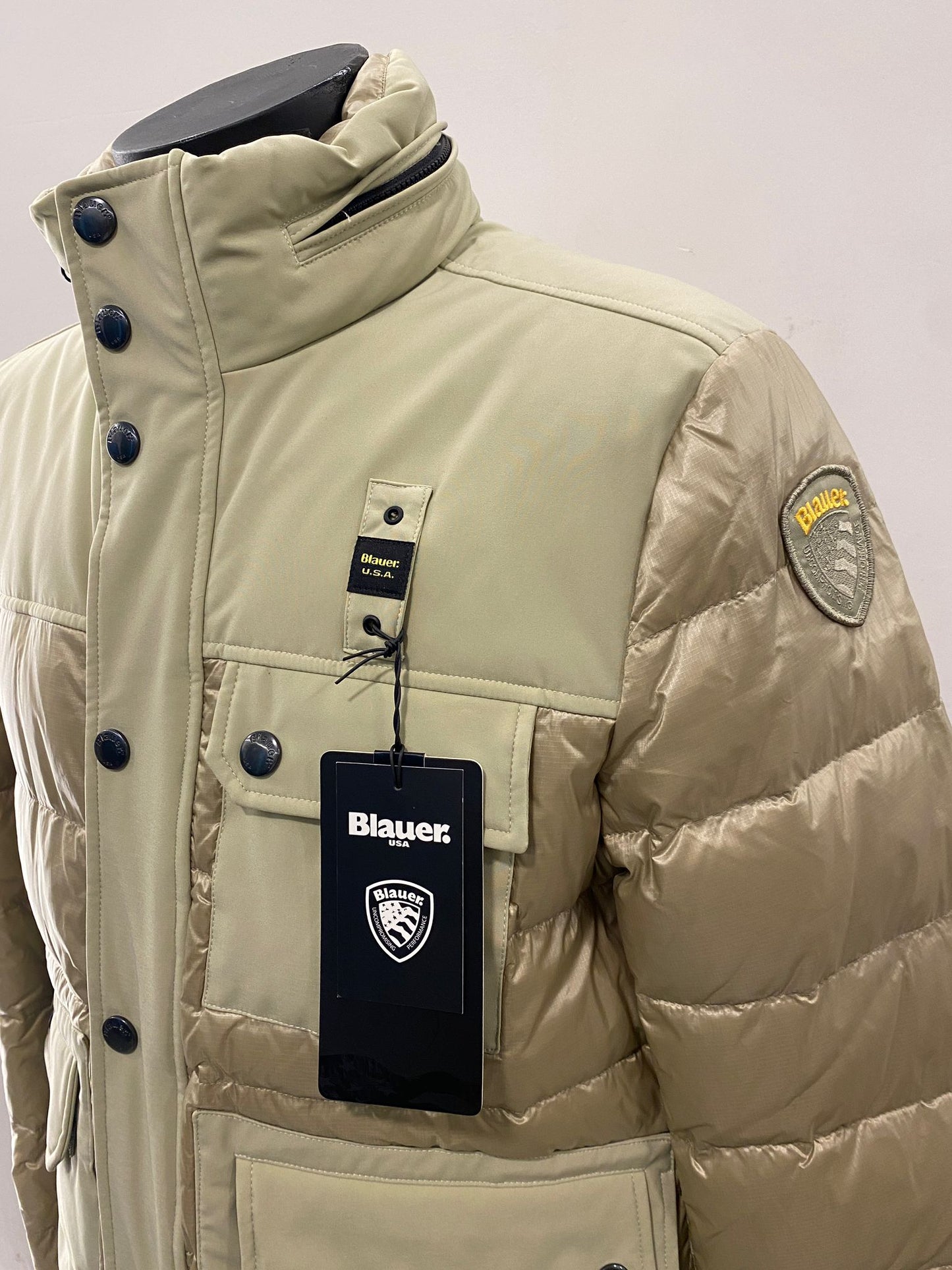 Giubbino corto imbottito piuma Blauer