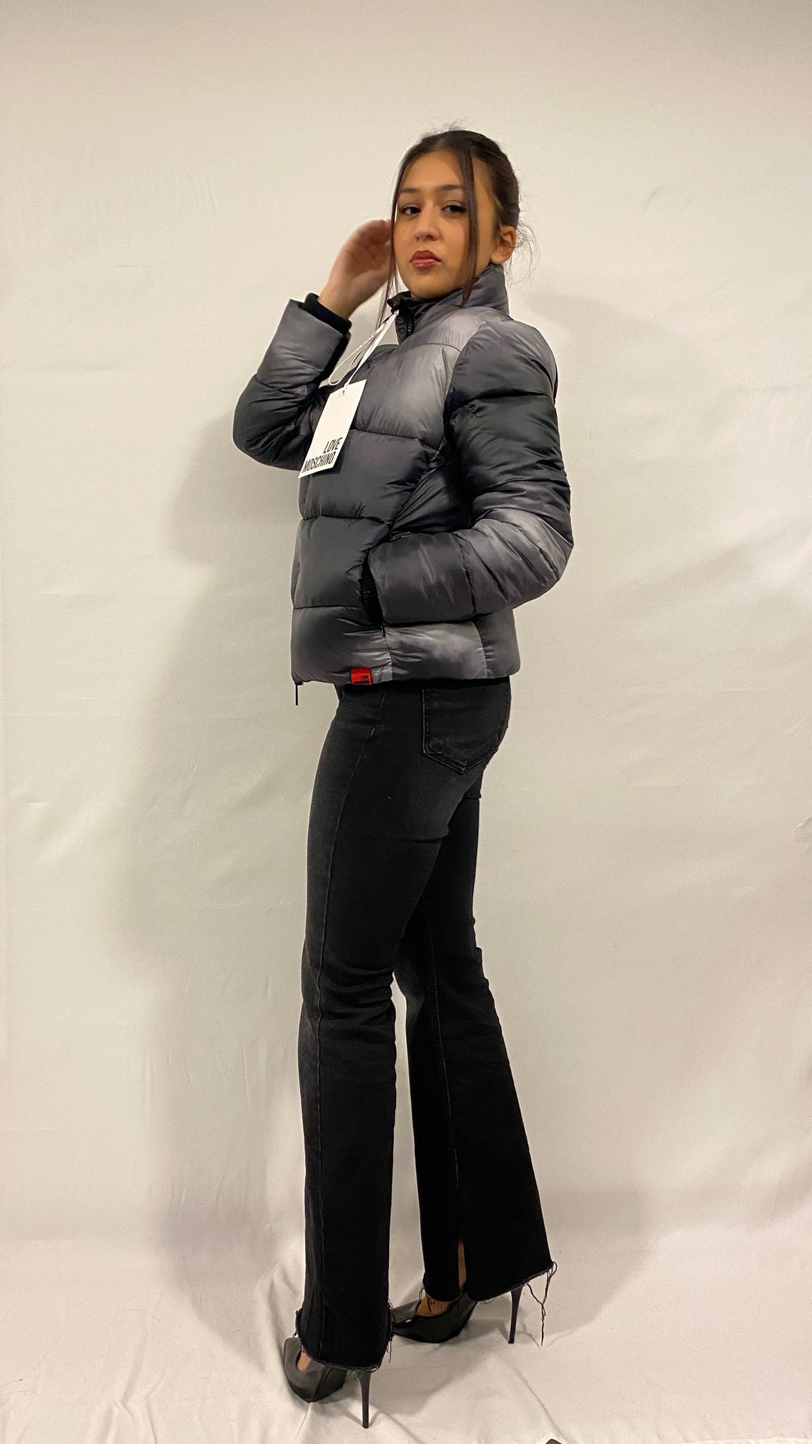 Giubbetto  Love Moschino senza cappuccio.