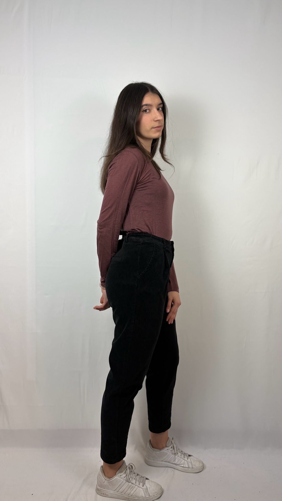 Pantalone con pence velluto Karma