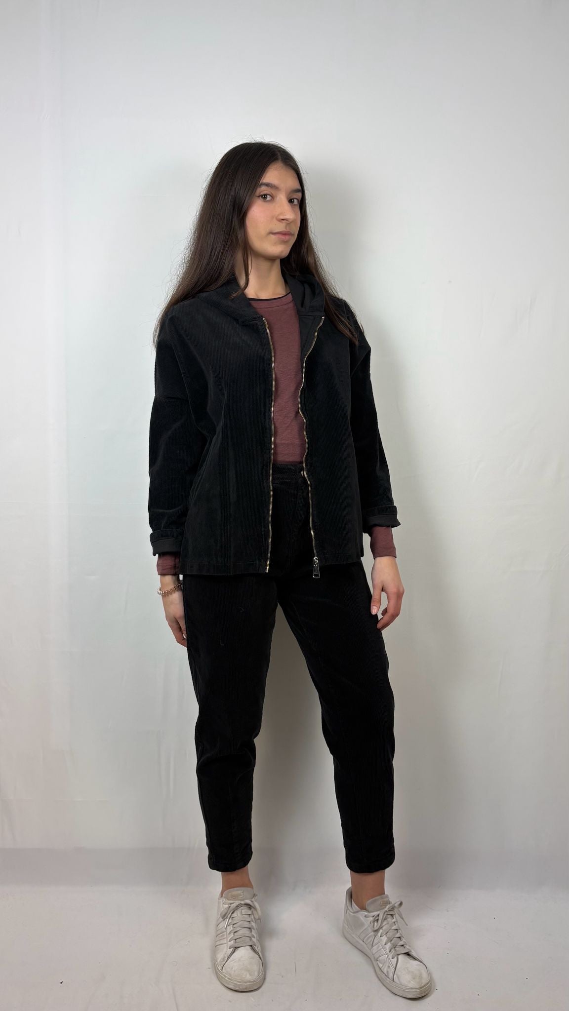 Pantalone con pence velluto Karma