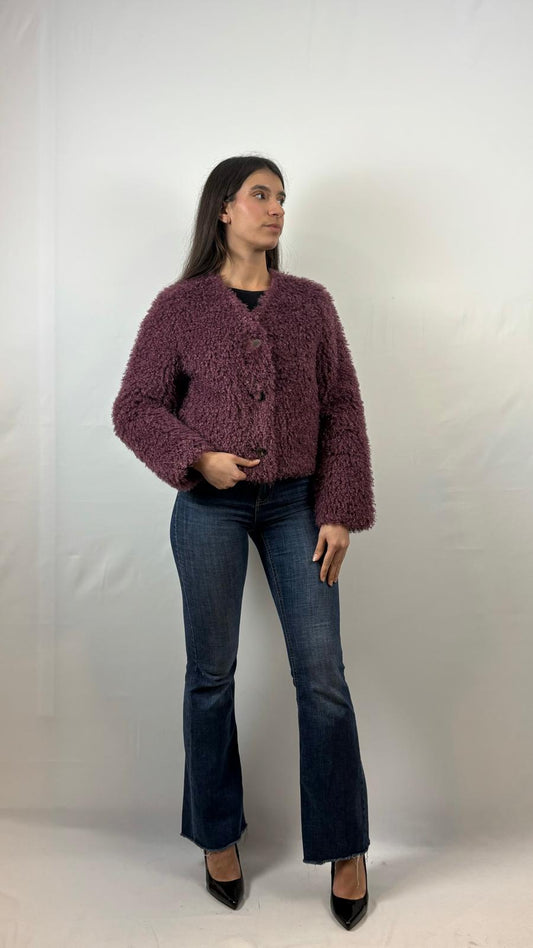 Cappotto corto in ecopelliccia riccia con bottoni metallici Censured